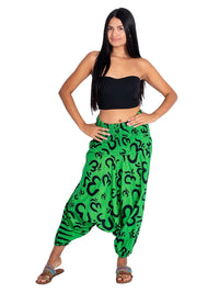 Kimago grüne Afghanhose mit schwarzem Om-Symbol