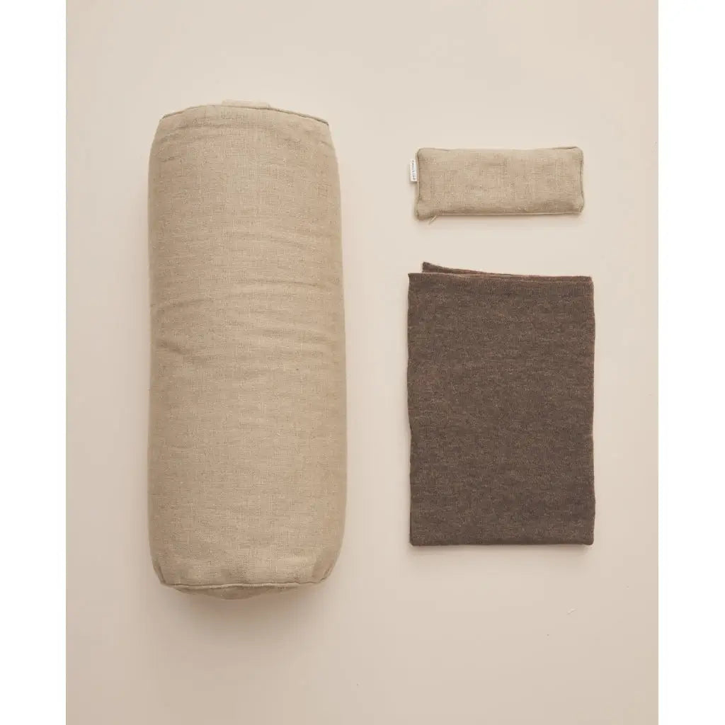 Jastučić za oči korišten u Shavasani i Yoga Nidri